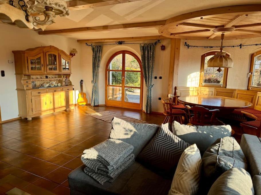 Romantisches Alpenchalet - Mit Sauna Und Kamin - Ruhig Und Zentral Bad Tölz Εξωτερικό φωτογραφία