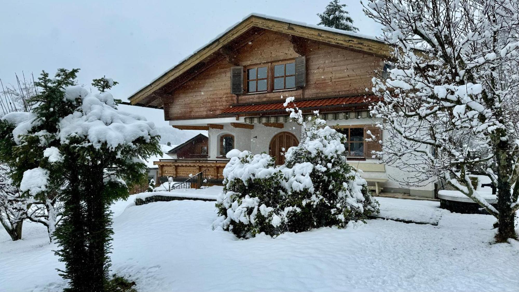 Romantisches Alpenchalet - Mit Sauna Und Kamin - Ruhig Und Zentral Bad Tölz Εξωτερικό φωτογραφία